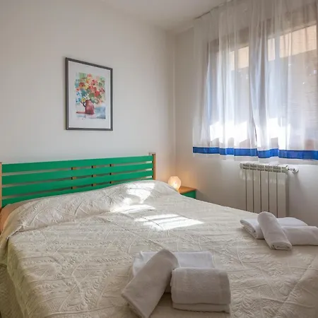 V3 4 Pax Villa